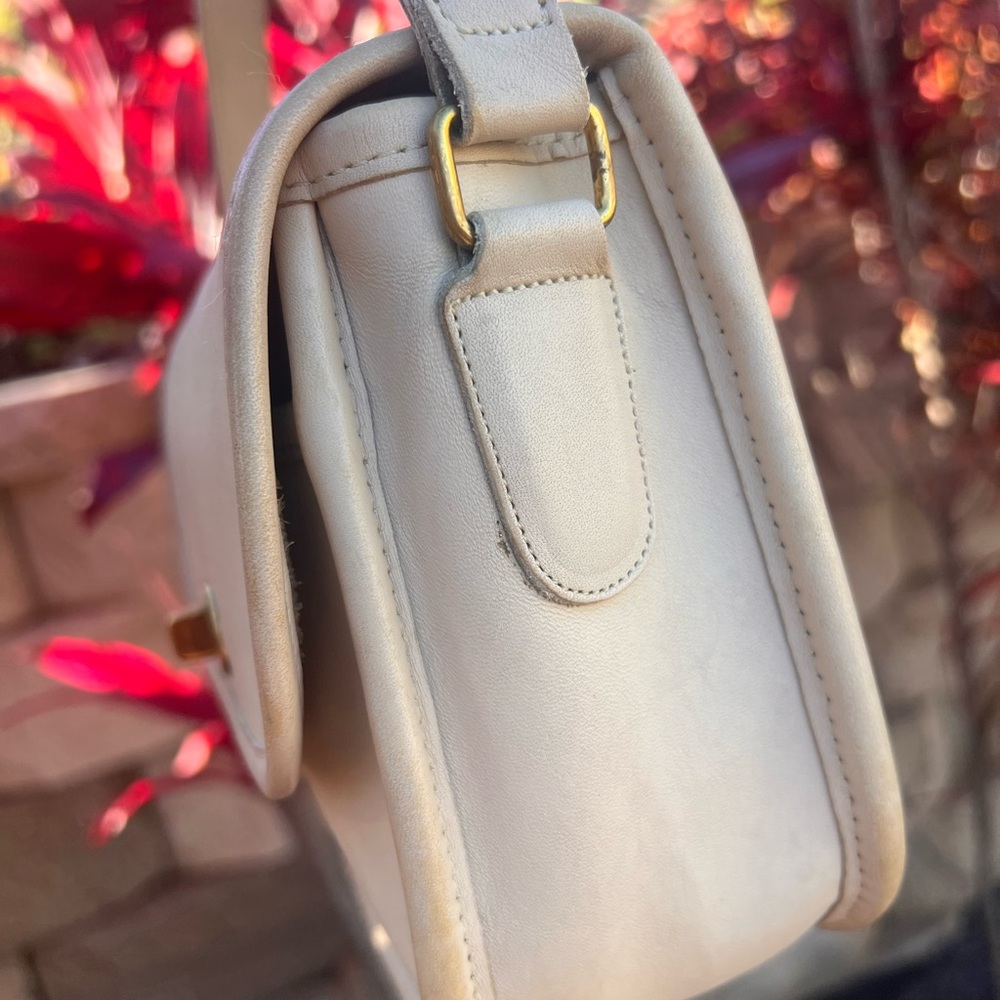 Vintage Coach NYC Collegiate Bag - Picture 8 of 16